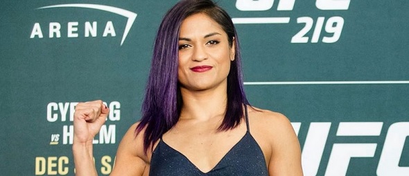 Cynthia Calvillo se ukáže na UFC