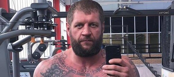 Emelianenko se opět ukáže v oktagonu