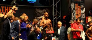 Floyd Mayweather ohlásil návrat do ringu!