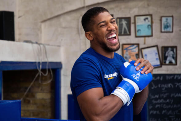 Anthony Joshua se utká s Tysonem Furym