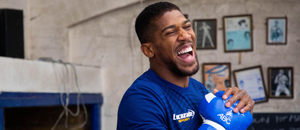 Anthony Joshua se utká s Tysonem Furym