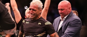 Charles Oliveira získal titul Charles Oliveira získal titul