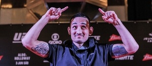 UFC, Max Holloway - Zdroj Andre Luiz Moreira, Shutterstock.com UFC, Max Holloway - Zdroj Andre Luiz Moreira, Shutterstock.com