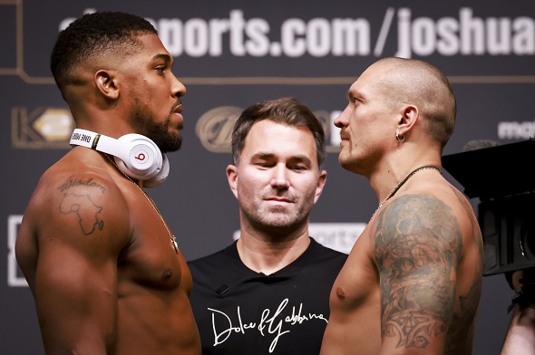 Anthony Joshua bude bránit svoje tituly proti Oleksandru Usykovi