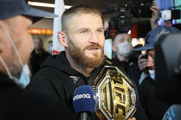 Jan Blachowicz bude obhajovat titul proti Teixeirovi