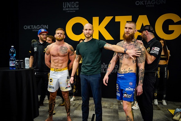 Vyostřený staredown mezi Patrikem Kinclem a Pirátem Krištofičem, OKTAGON MMA