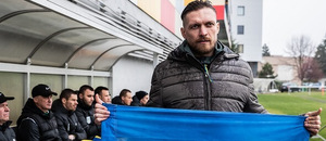 Oleksandr Usyk dělá své zemi obrovskou čest Oleksandr Usyk dělá své zemi obrovskou čest