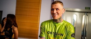 Václav Mikulášek před zápasem s Tomášem Melišem Václav Mikulášek před zápasem s Tomášem Melišem