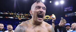 Oleksandr Usyk i na druhý pokus porazil Anthony Joshuu Oleksandr Usyk i na druhý pokus porazil Anthony Joshuu