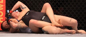 Alexa Grasso a její první vítězná submise v UFC