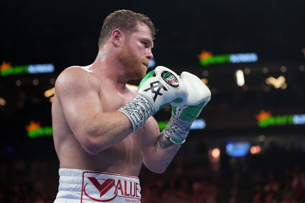 Canelo Álvarez spílá Lionelovi Mesiimu