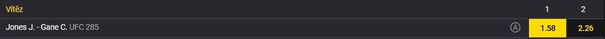 Jones je kurzovým favoritem