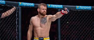 Šampion střední váhy Patrik Kincl Šampion střední váhy Patrik Kincl