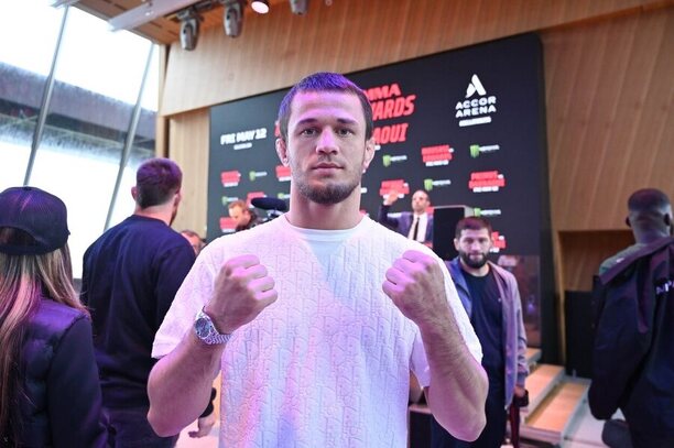 Usman Nurmagomedov je hlavní hvězdou turnaje Bellator 300