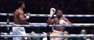 Ngannou utrpěl těžké KO Ngannou utrpěl těžké KO