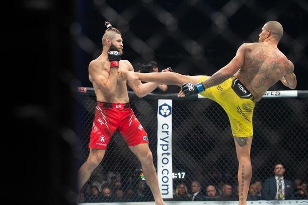 Procházka vs. Pereira