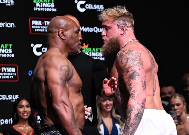Paul vs. Tyson vážení a face off