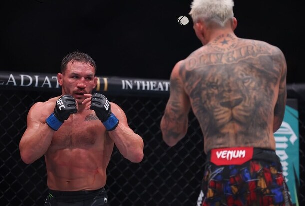 Michael Chandler v posledním zápasu s Charlesem Oliveirou