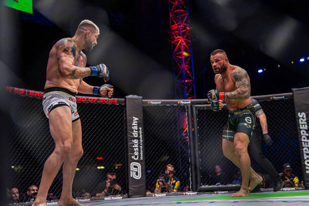 Attila Végh vs Karlos Vémola