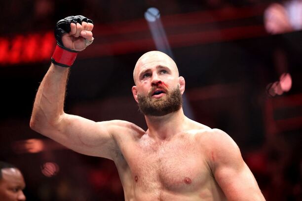 Jiří Procházka vyhrál na UFC 320 na KO