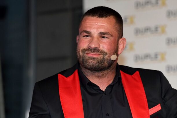 Karlos Vémola se utká v boxerské odvetě s Marpem pod organizací Hell Boxings Kings