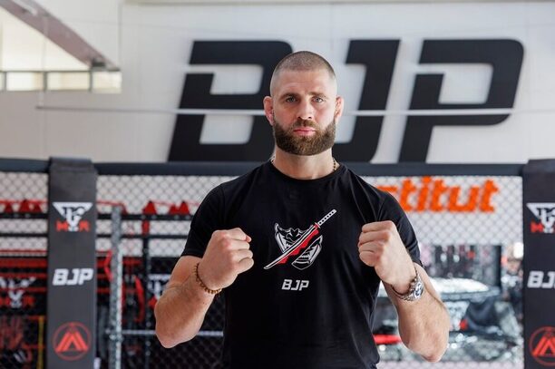 Jiří Procházka ve svém BJP Institutu v Brně