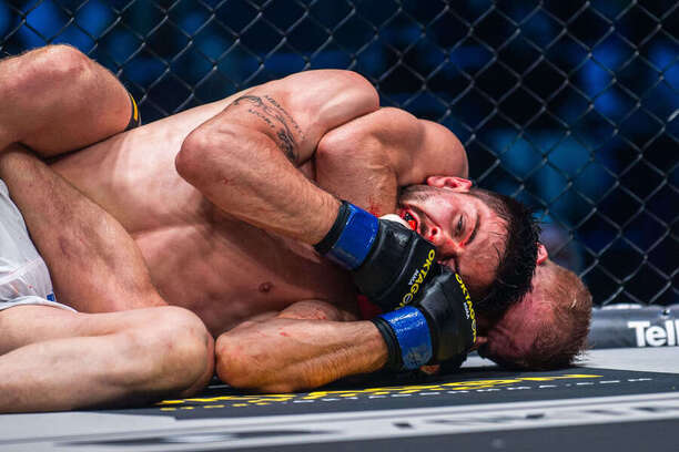 Samuel Bark zvítězil po velkém obratu v úplném závěru utkání