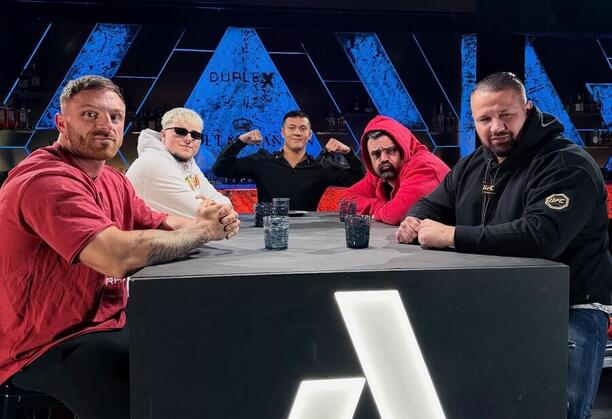 Dnešní B4THECLASH opět doručil bizarní podívanou