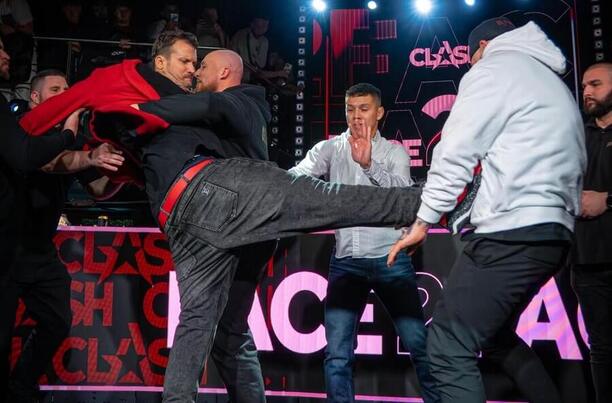 Pali Hari a Vašek Mikulášek si to rozdají v odvetě na Clash 15