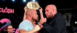 Grznár a Rendys se během Clash 15 porvou o titul