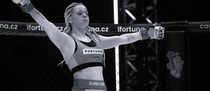 Dominika Elisherová alias Mína tragicky zemřela