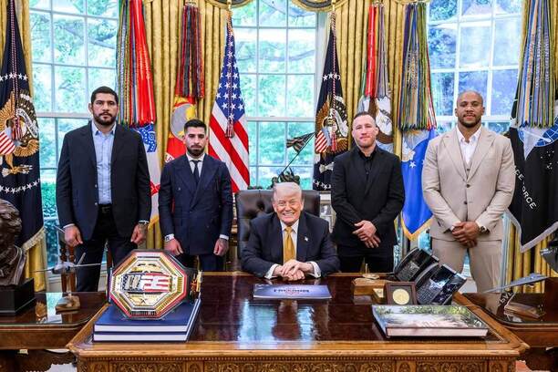Alex Pereira, Ilia Topuria, Donald Trump, Justin Gaethje a&nbsp;Cyril Gane před UFC Freedom 250