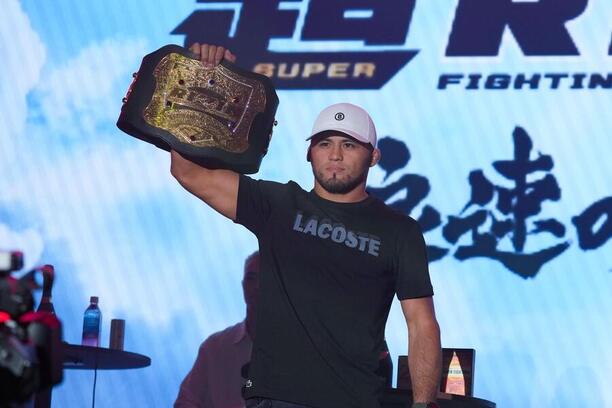 Razhabali Shaydullaev je jednou z&nbsp;hlavních tváří organizace Rizin FF