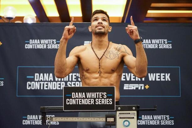 Kaik Brito se dnes v&nbsp;noci pokusí vybojovat smlouvu s&nbsp;UFC